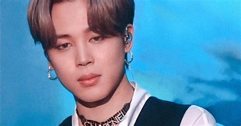 Jimin luce radiante con este costoso accesorio Chanel 